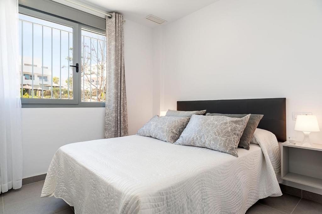 דירות קוניל דה לה פרונטרה Casa Terraza מראה חיצוני תמונה